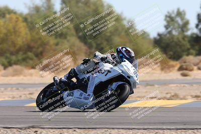 media/Oct-20-2024-CVMA (Sun) [[d4a3dff211]]/Race 9-Formulw LW Twins SHOOTOUT/
